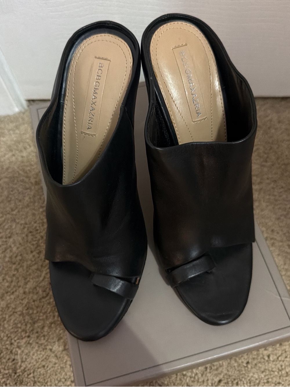 BCBGMaxAzria Black Leather Open-Toe Slide Mules